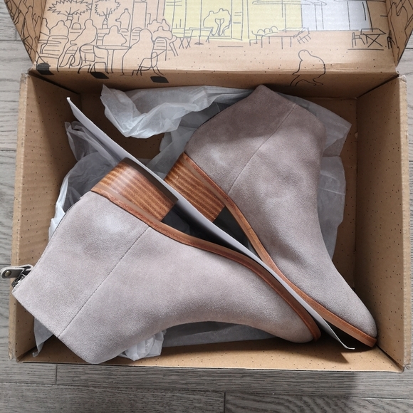 Soludos- Venetian Bootie- Size 6.5 - Colour- Mineral Grey Suede - Picture 5 of 6